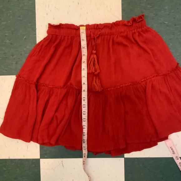 Elan Ruffle Mini Skirt - Picture 5 of 6